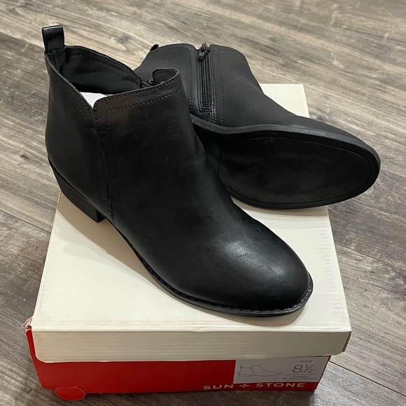 Women’s Sun Stone booties size 8.5 - Picture 3 of 3